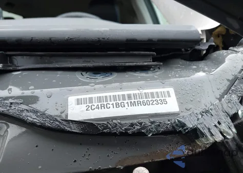 2021 Chrysler Pacifica Touring L z USA, uszkodzony, nr VIN 2C4RC1BG1MR602335